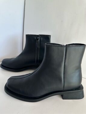 Zara Black Men’s Mid-Calf Smooth Boots Size 8 Square Shape Heel.